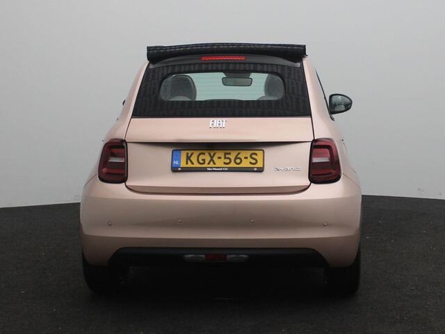 Fiat 500 1.0 Hybrid La Prima | Demo | Beschikbaar per 1-8-2026 |