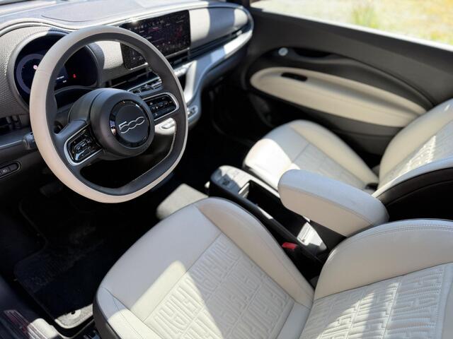 Fiat 500 La Prima 42 kWh | Blind Spot | Pano | BTW |