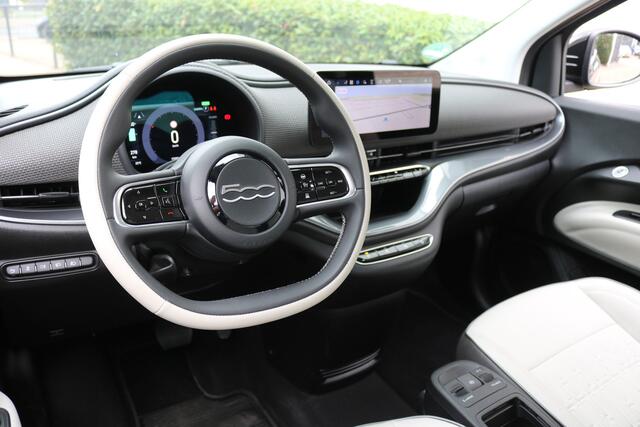 Fiat 500 3+1 La Prima By Bocelli 42 kWh (17.285Km!! Leder Carplay ACC JBL Camera Full-Led 17Inch Pdc V+A PrivacyGlass)