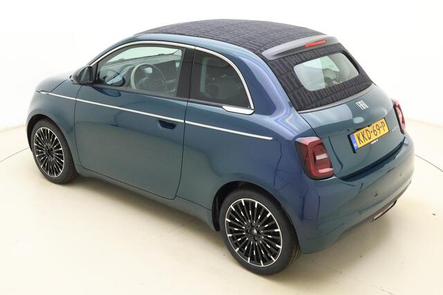 Fiat 500 1.0 Hybrid La Prima | Cabrio | Lederen bekleding | Keyless | Camera | Cruise control | Lichtmetalen velgen | Navigatie | Draadloze apple carplay/android auto | JBL audio