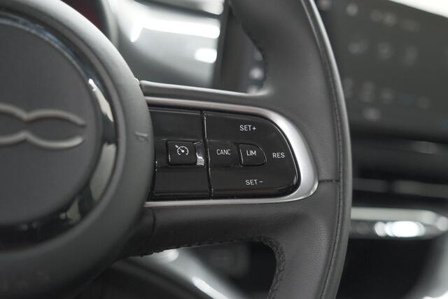Fiat 500 Urban 42 kWh | SOH 97.6% | 3 Fase Laadfunctie | Camera | Apple Carplay | Parkeersensoren
