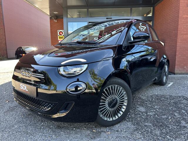Fiat 500 Icon 42 kWh Long Range // LED // NAVI + CARPLAY // PDC // CRUISE // CLIMA