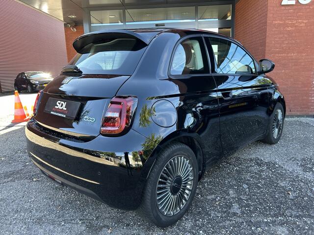 Fiat 500 Icon 42 kWh Long Range // LED // NAVI + CARPLAY // PDC // CRUISE // CLIMA