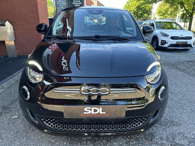 Fiat 500 Icon 42 kWh Long Range // LED // NAVI + CARPLAY // PDC // CRUISE // CLIMA