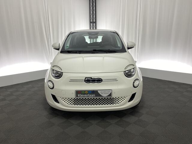 Fiat 500 Urban 42 kWh | Apple carplay | Camera | Cruise | Stoelverwarming | Parkeersensoren | Dodehoek det