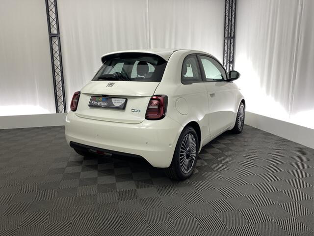 Fiat 500 Urban 42 kWh | Apple carplay | Camera | Cruise | Stoelverwarming | Parkeersensoren | Dodehoek det