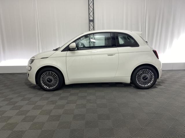 Fiat 500 Urban 42 kWh | Apple carplay | Camera | Cruise | Stoelverwarming | Parkeersensoren | Dodehoek det