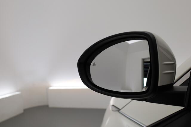 Fiat 500 42 kWh | Rijklaar! | Cruise Contr. | Keyless | Camera | Stoelverw. | Dodehoek | Apple CarPlay | PDC V+A
