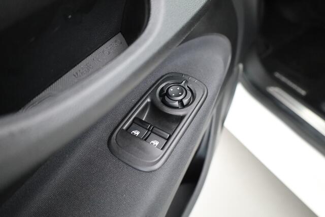 Fiat 500 42 kWh | Rijklaar! | Cruise Contr. | Keyless | Camera | Stoelverw. | Dodehoek | Apple CarPlay | PDC V+A