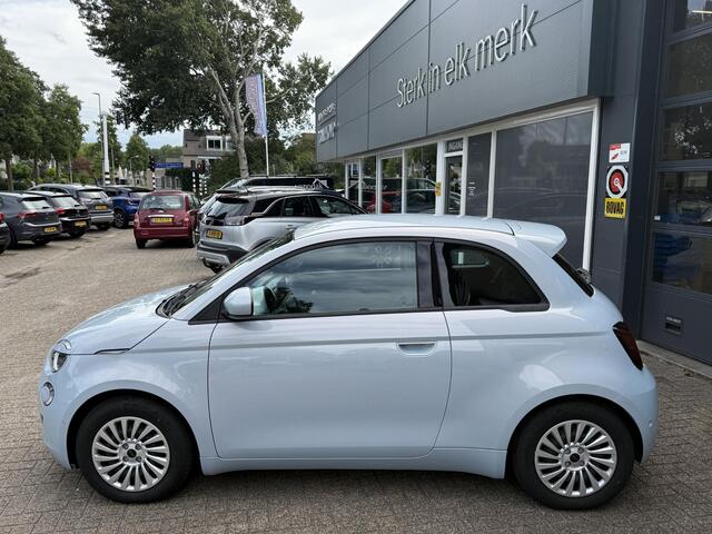 Fiat 500 Urban 42 kWh / Airco clima/ Apple carplay/ Cruise/ LED/ PDC/ Camera/ Stoelverw/ SOH 97.65%