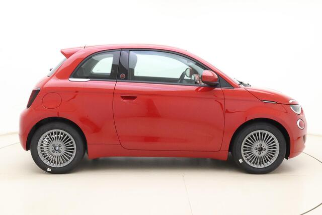 Fiat 500 1.0 Hybrid Torino Launch Edition | NIEUW UIT VOORRAAD | € 3.300 VOORRAADVOORDEEL | 8 Jaar speciale garantie | Climate control | DAB Radio | Lichtmetalen velgen