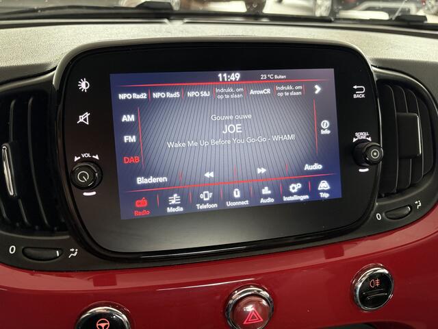 Fiat 500 1.0 Hybrid Dolcevita Airco - Apple carplay - Navigatie - Glazen panoramadak - Cruise control - Bluetooth - Mistlampen - Licht metalen velgen 15 inch - 2 staps gepolijst en behandeld met een ceramische coating - Radio - Start/stop systeem - stuur leder - Stuur multifunctioneel