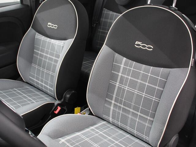 Fiat 500 1.0 Hybrid Lounge Plus Cruise control Panorama dak Parkeersensor achter Climate control Apple carplay / Andriod auto