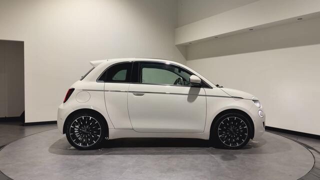 Fiat 500 3+1 La Prima 42 kWh | Luxe Leder | Keyless | ACC |