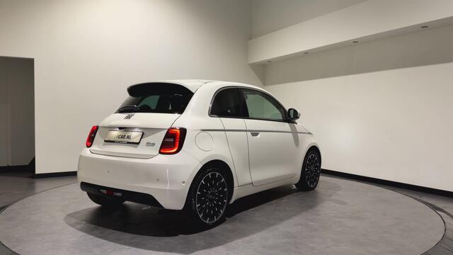 Fiat 500 3+1 La Prima 42 kWh | Luxe Leder | Keyless | ACC |
