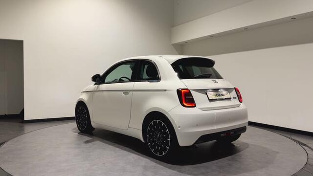 Fiat 500 3+1 La Prima 42 kWh | Luxe Leder | Keyless | ACC |