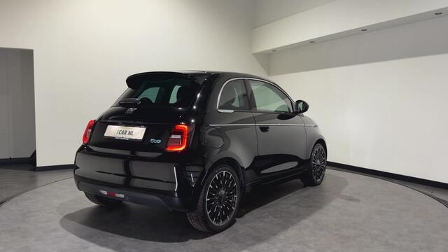 Fiat 500 La Prima 42 kWh | Luxe Leder | ACC |Keyless
