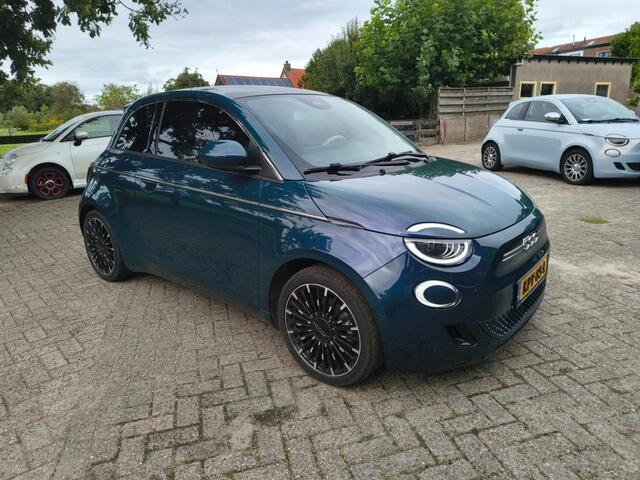 Fiat 500 E-La Prima-42KW-Snelladen-Carplay-Meer...