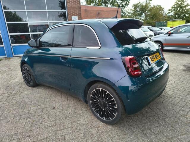 Fiat 500 E-La Prima-42KW-Snelladen-Carplay-Meer...