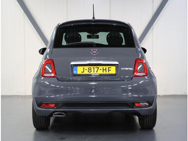 Fiat 500 1.0 Hybrid Rockstar | 1ste eigenaar | Climate Control | Cruise Control | Glazen dak | LEER/Stof | Parkeersensoren | AppleCarPlay/AndroidAuto | Isofix | Privacy Glass | DAB Radio |