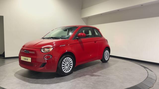Fiat 500 3+1 42 kWh | Apple CarPlay - Android Auto | Stoelen verwarmd | Dodehoek detectie