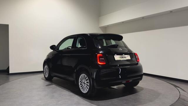 Fiat 500 3+1 42 kWh | Apple CarPlay - Android Auto | Stoelen verwarmd | Dodehoek detectie