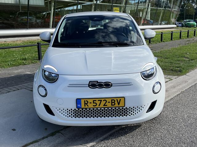 Fiat 500 Action 24 kWh / Bluetooth / Airco /