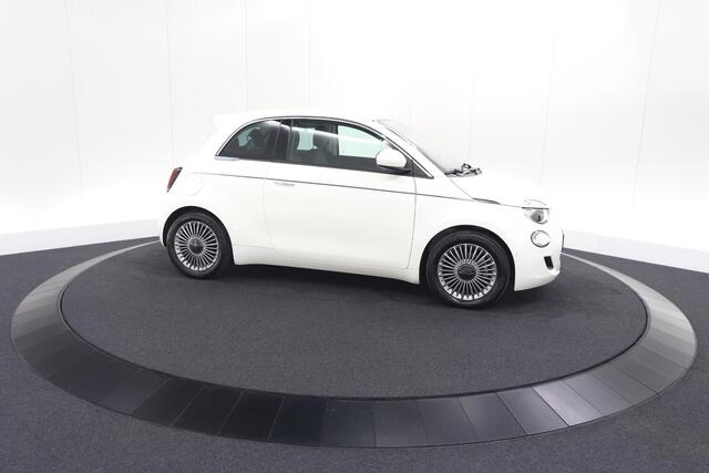 Fiat 500 Icon 42 kWh | 96.4% SoH | Dodehoekdetectie | Camera | Parkeersensoren | Pack Winter