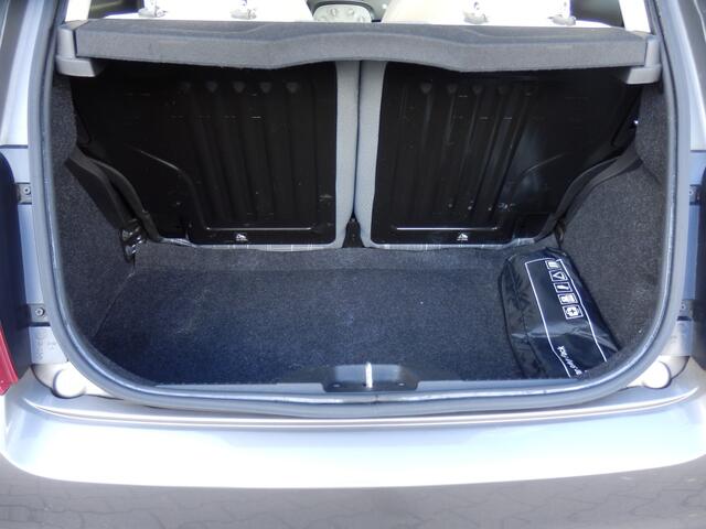 Fiat 500 80 pk. Collezione I Airco I 16 inch LM velgen I Nav. I