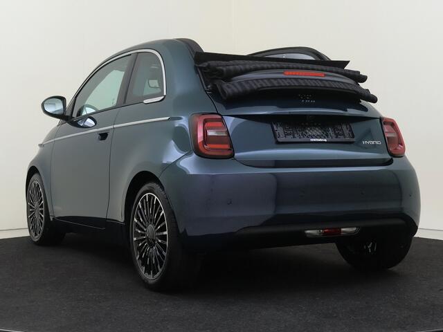 Fiat 500 1.0 Hybrid La Prima Zeer leuke en luxe Cabrio ! NRM demo deal