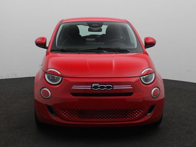 Fiat 500 1.0 Hybrid Torino Launch Edition | DEMO | Carplay | Climate Control | Parkeersensoren | 16" Velgen | Direct leverbaar!!