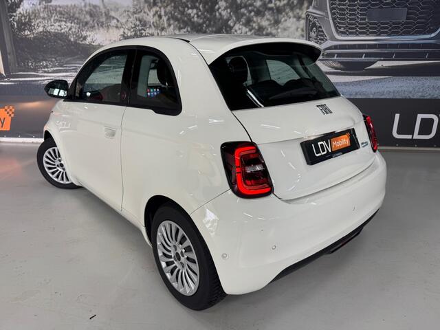 Fiat 500 RED / Camera / Apple Carplay / All-season banden / 12252 km. – foto 7