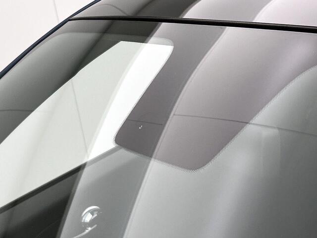 Fiat 500 1.0 Hybrid Dolcevita | Panoramadak | Parkeersensoren | Climate control