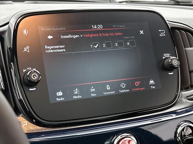 Fiat 500 1.0 Hybrid Dolcevita | Panoramadak | Parkeersensoren | Climate control