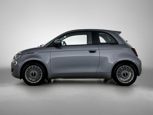 Fiat 500 Icon 42 kWh | Parkeersensoren | Apple Carplay/Android Auto | Climate control