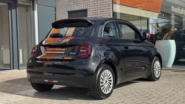 Fiat 500 Red 42 kWh | AppleCarplay | Cruise | Navi