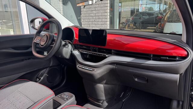 Fiat 500 Red 42 kWh | AppleCarplay | Cruise | Navi