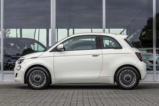 Fiat 500 RED 42 kWh | Camera | Carplay | Stoelverw.