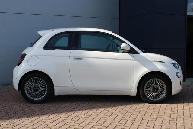 Fiat 500 Icon 42 kWh STOELVERWARMING-PARKEERHULP VOOR/ACHTER-CAMERA
