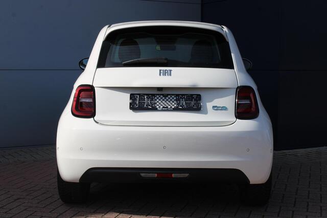 Fiat 500 Icon 42 kWh STOELVERWARMING-PARKEERHULP VOOR/ACHTER-CAMERA