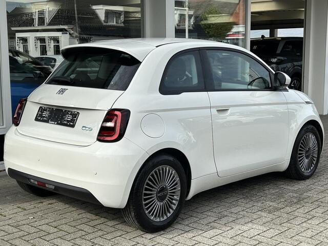 Fiat 500 Urban 42 kWh | 322 WLTP Range | Cruise Control | Apple Carplay/Android Auto | Lichtmetalen velgen | Climate Control – foto 3