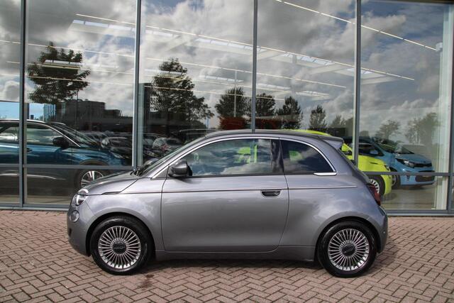 Fiat 500 Icon 42 kWh Automaat Airco Carplay Camera Stoelverwaring Super mooi en compleet – foto 2