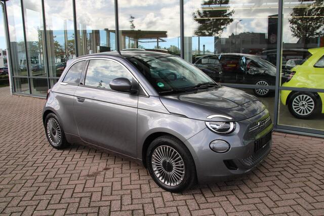 Fiat 500 Icon 42 kWh Automaat Airco Carplay Camera Stoelverwaring Super mooi en compleet – foto 6