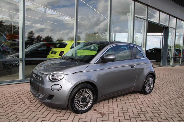 Fiat 500 Icon 42 kWh Automaat Airco Carplay Camera Stoelverwaring Super mooi en compleet – foto 7