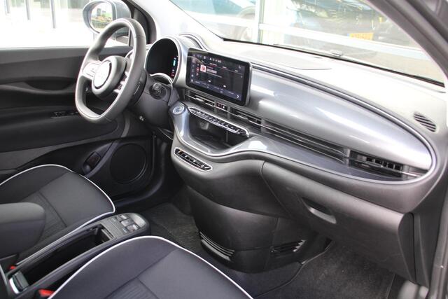 Fiat 500 Icon 42 kWh Automaat Airco Carplay Camera Stoelverwaring Super mooi en compleet – foto 8