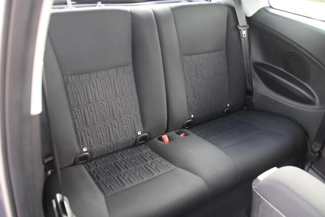 Fiat 500 Icon 42 kWh Automaat Airco Carplay Camera Stoelverwaring Super mooi en compleet – foto 10