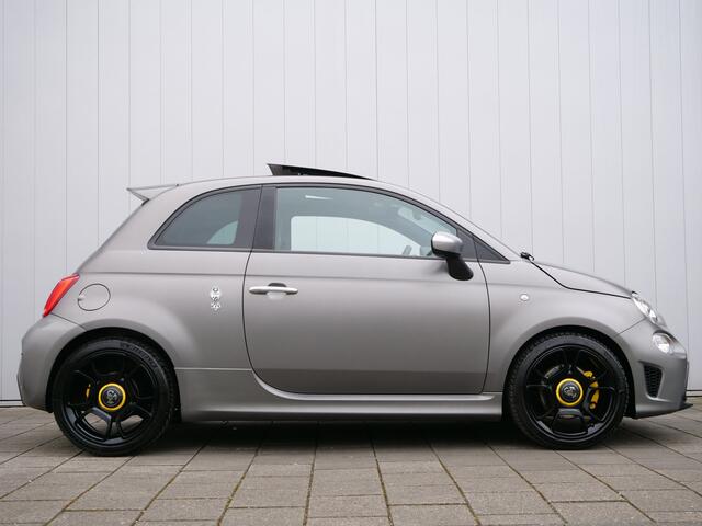 Fiat 500 ABARTH 1.4 T-Jet 165pk Turismo 70th Anniversary Panoramadak / Leder / U-Connect / Navigatie / Xenon
