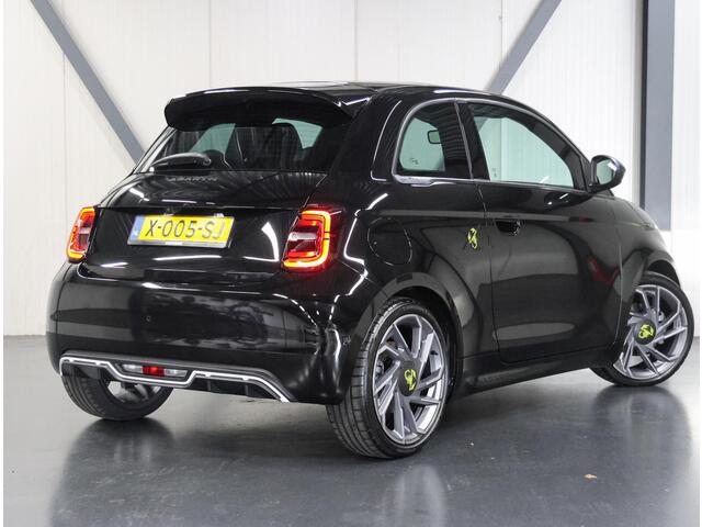 Fiat 500 ABARTH Turismo 42 kWh 155PK | 1ste eigenaar | ACCURAPPORT 100%| AppleCarPlay/AndroidAuto | Cruise Control | Camera | Alcantara/LEER | Navigatie | Virt.Cockpit | Keyless | 18"LMV | Isofix | Privacy Glass | Parkeersensoren |