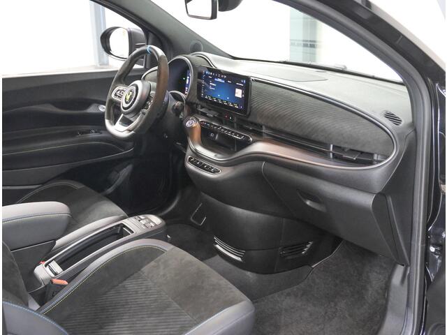 Fiat 500 ABARTH Turismo 42 kWh 155PK | 1ste eigenaar | ACCURAPPORT 100%| AppleCarPlay/AndroidAuto | Cruise Control | Camera | Alcantara/LEER | Navigatie | Virt.Cockpit | Keyless | 18"LMV | Isofix | Privacy Glass | Parkeersensoren |