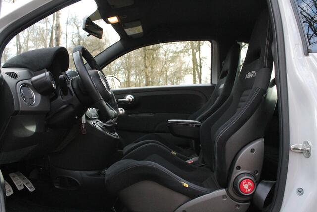 Fiat 500 ABARTH 1.4 T-Jet Competizione | Sabelt | Beats Audio